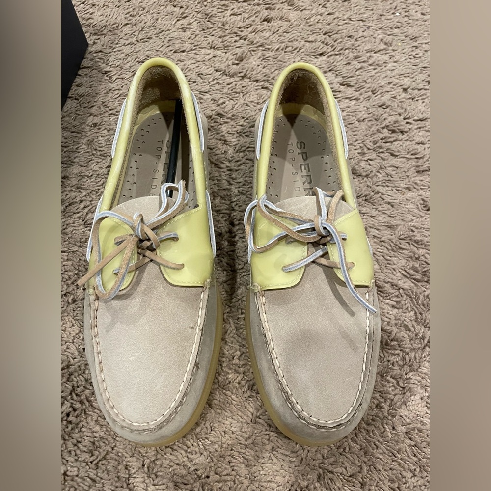 Vintage Sperry Boat Shoes size 9 Box included